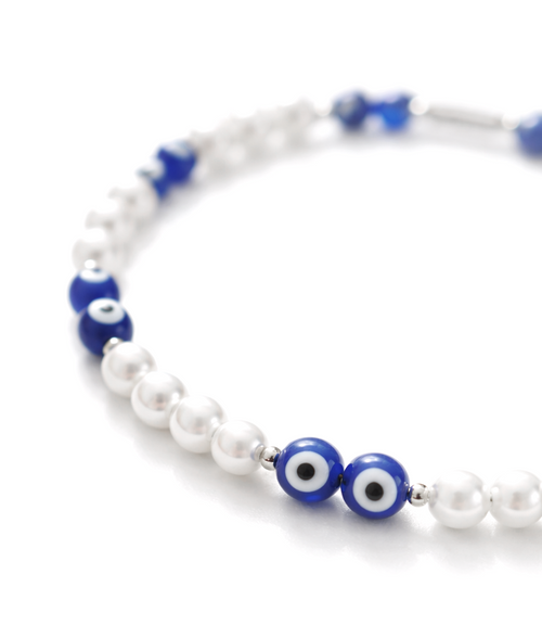 Collier de perles, Athéna