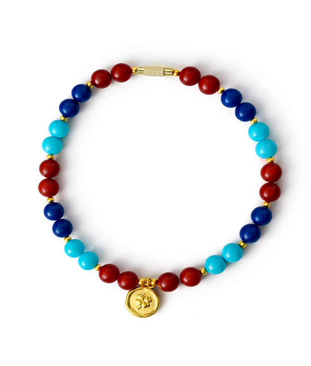 Collier de perles, Lucky